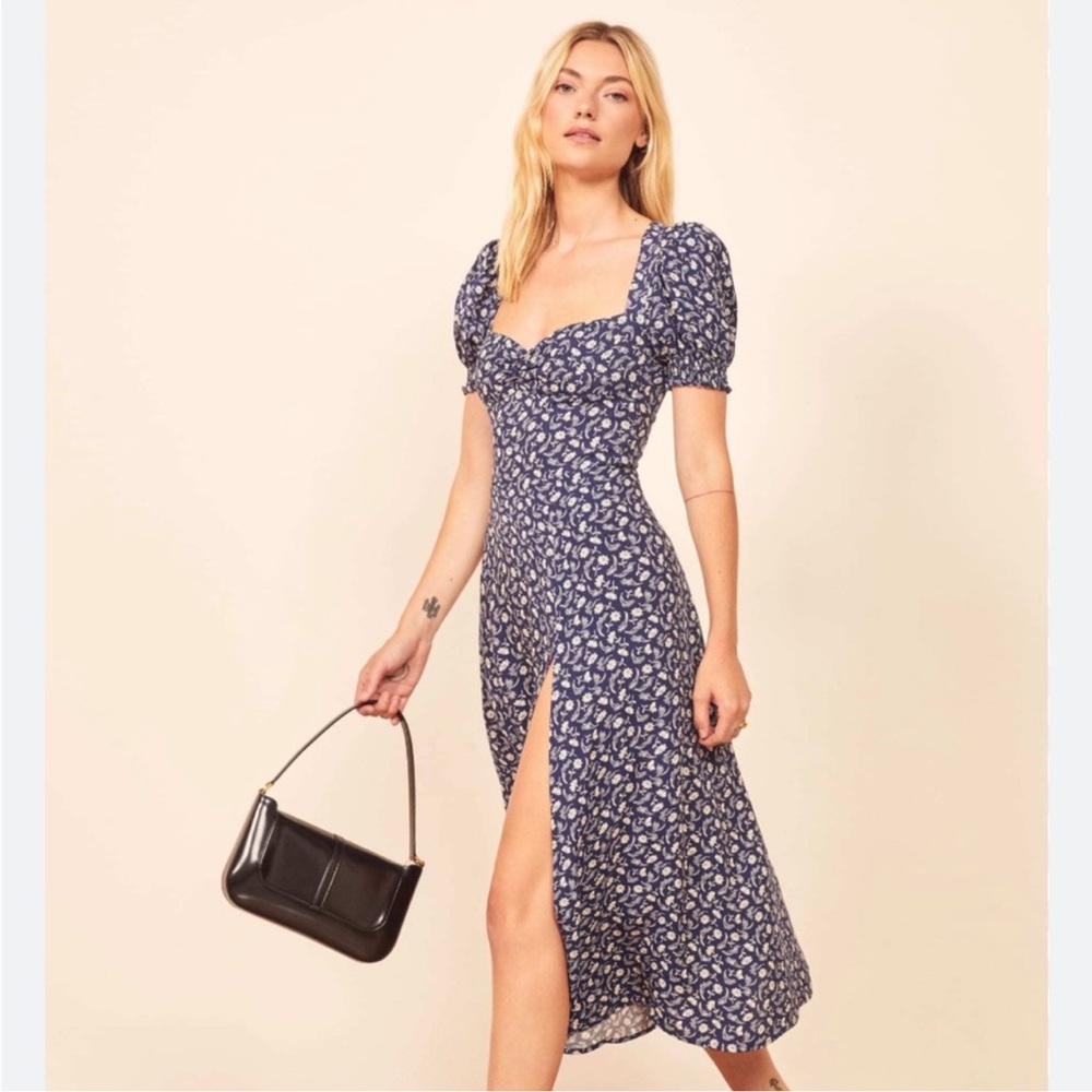 Reformation Lacey dress EUC 10 navy white flowers